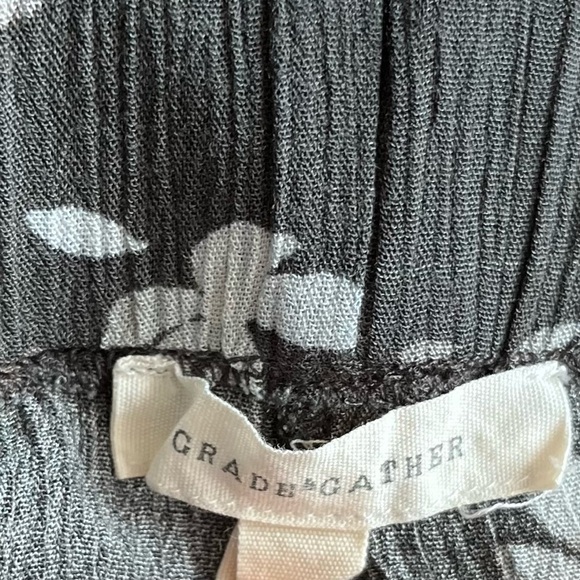 GRADE & Gather Open Leg Pants Size Small - Picture 5 of 5